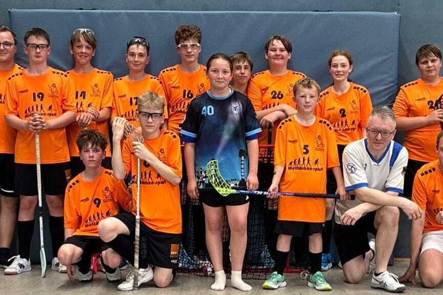 Gruppenbild der U15 Floorballmanschaft