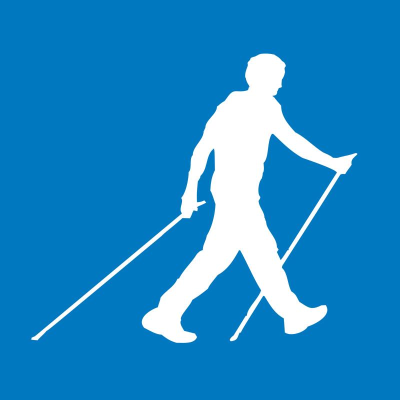 Blauer Hintergrund mit einer weißen Silhouette (männlich), die zwei Laufstöcke in den Hände hat und walkt.
