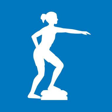 Blauer Hintergrund mit einer weißen Silhouette (weiblich), die Sportübungen auf einem Stepper ausübt.