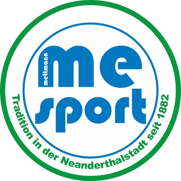 Logo von Mettmann Sport mit blauer Schrift auf weißem Hintergrund und grüner Umrandung, darunter der Schriftzug „Tradition in der Neandertalstadt seit 1882“.