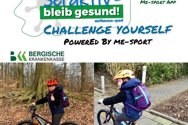 Kind mit orangefarbenem Helm gibt Daumen hoch auf Mountainbike im Wald, daneben Kind fährt auf Radweg. Banner oben mit Aktivitätsaufforderung.